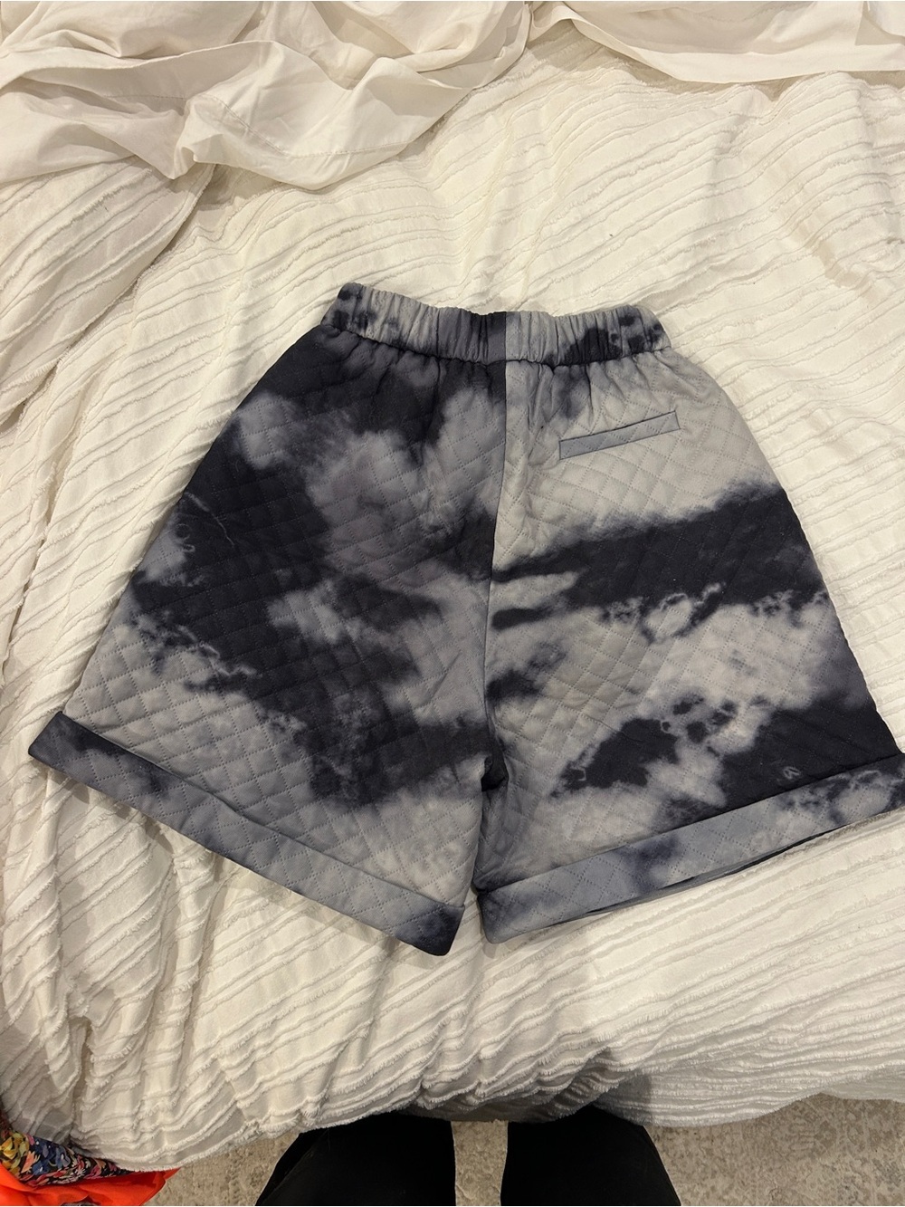 Kate Hewko Tie-Dye Quilted Women's Shorts - Charcoal/Light Gray - Picture 2 of 3